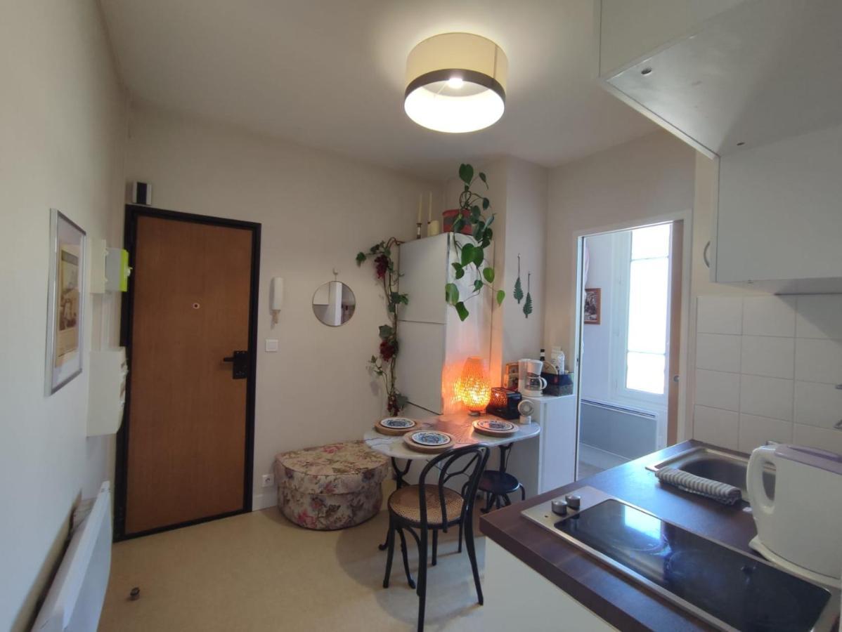 Paris Authentic House Small, Bright And Calm Studio Buitenkant foto